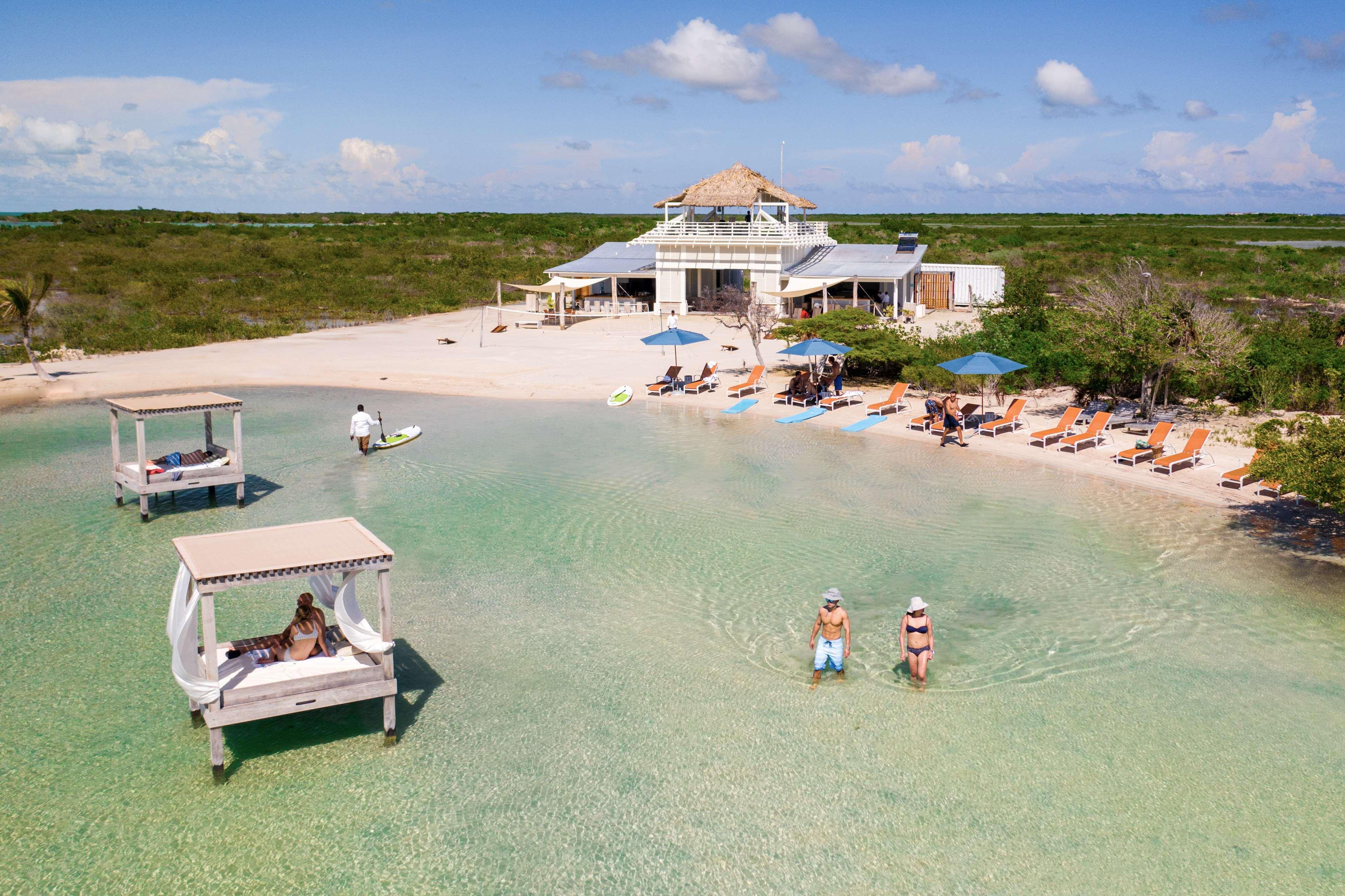Mahogany Bay Resort And Beach Club, Curio Collection San Pedro  Ngoại thất bức ảnh